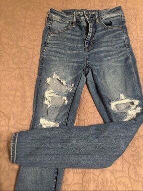 American Eagle Outfitters Distressed Blue Skinny Jeans